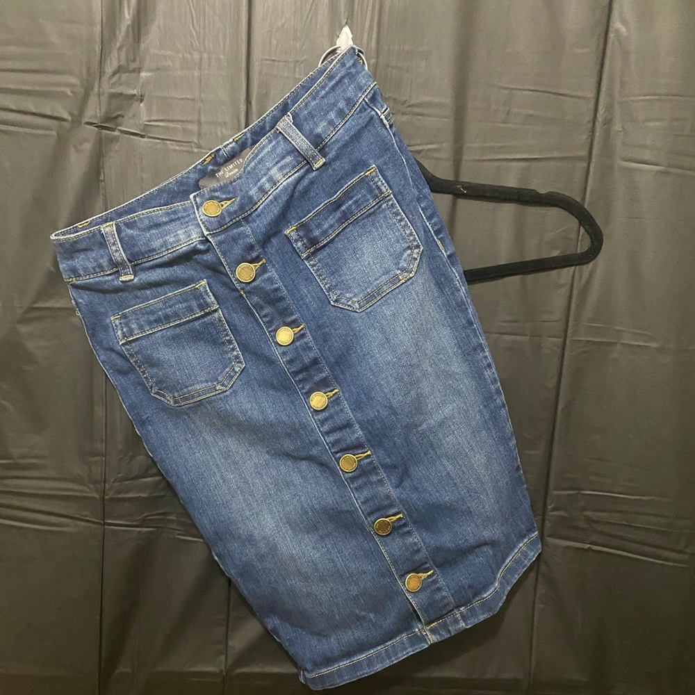 The limited Jean skirt